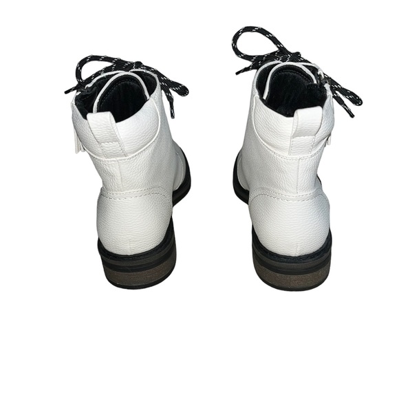 BareTraps Amysue White Ankles Boots Sz 8 - Picture 3 of 6